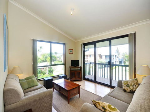 Pet Friendly On Pelican Close To Myall River - C Tourism 4