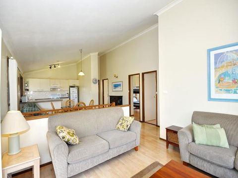 Pet Friendly On Pelican Close To Myall River - C Tourism 6
