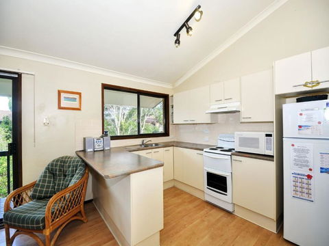 Pet Friendly On Pelican Close To Myall River - C Tourism 2