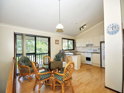 Pet Friendly On Pelican Close To Myall River - C Tourism 1