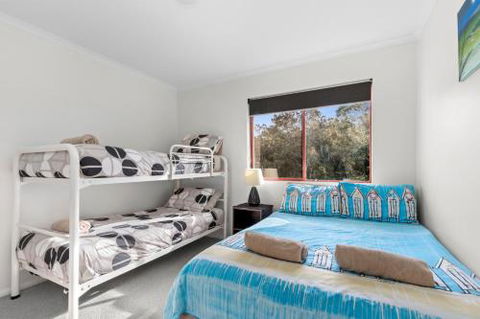 Fathoms Apartment 18 / 1a Mitchell Pde All Linen Provided - C Tourism 6