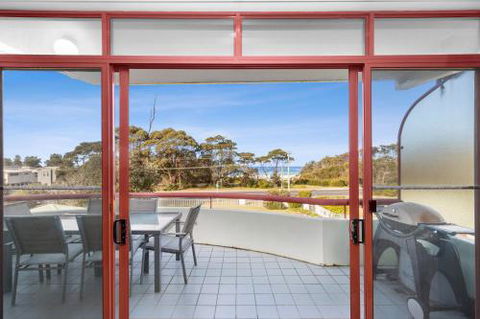 Fathoms Apartment 18 / 1a Mitchell Pde All Linen Provided - C Tourism 4