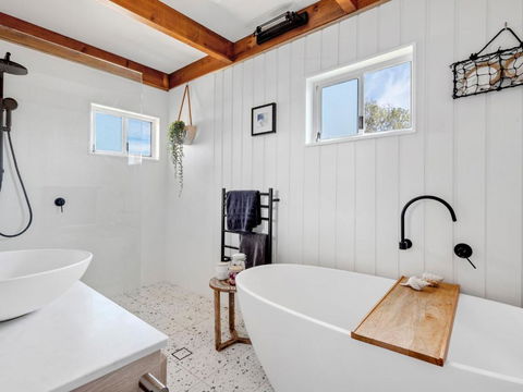 Rennies Retreat Bushland & Ocean Views - C Tourism 6