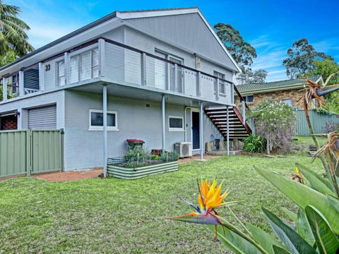 Carroll Ave 39 Mollymook - C Tourism 4
