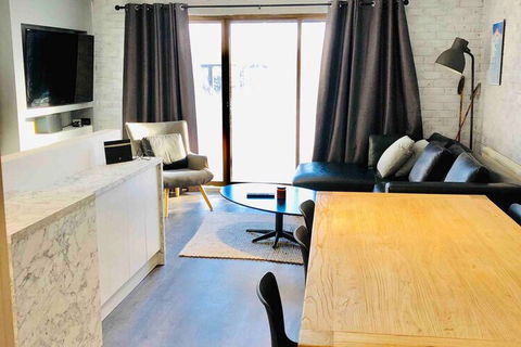 Hotham 3 Bedroom Apt - C Tourism 1