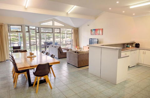 Port Lincoln Foreshore Apartments - C Tourism 5