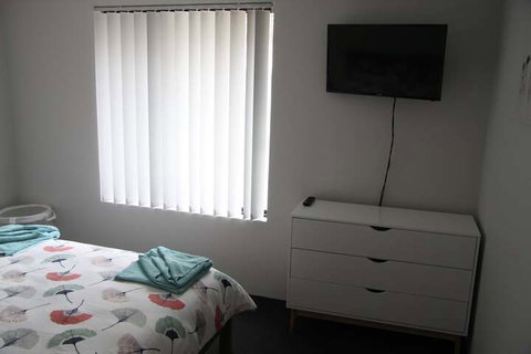 Warnbro Beach Family Accommodation - C Tourism 4