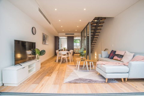 Amazing 3beds3bath Townhouse@rosebery - C Tourism 3