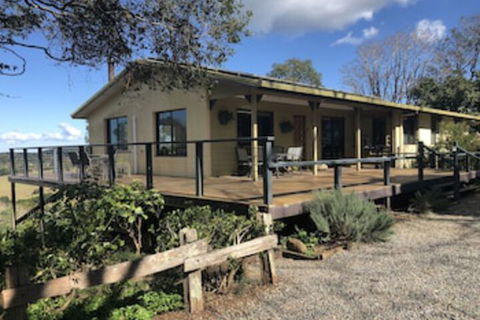 Maleny Mountain Retreat - C Tourism 0