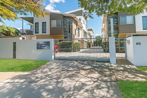 Redcliffe Holiday Accommodation - C Tourism 1