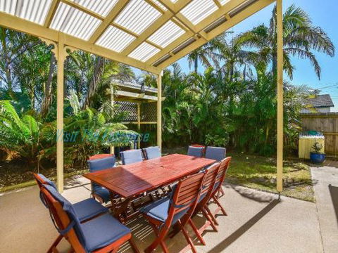 Gone To The Beach House - C Tourism 0