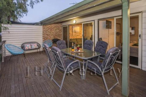Coastal Cottage - C Tourism 7