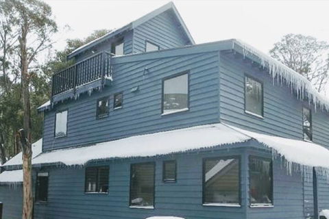 SNOWED INN Apartment - C Tourism 1
