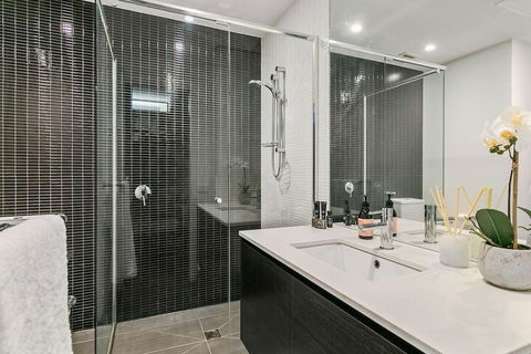 GRATTAN A Premier Location & Modern Space - C Tourism 1