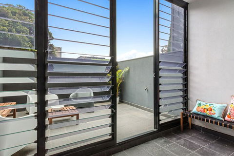 GRATTAN A Premier Location & Modern Space - C Tourism 6