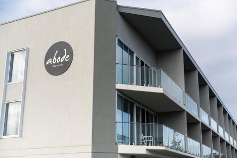 Abode Hotel Malua Bay - C Tourism 0