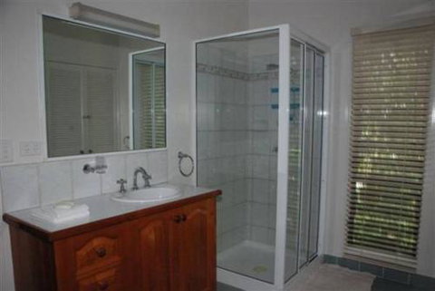 Appian Beach House - C Tourism 3