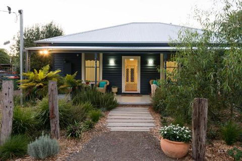 Mansfield Cottage - C Tourism 1