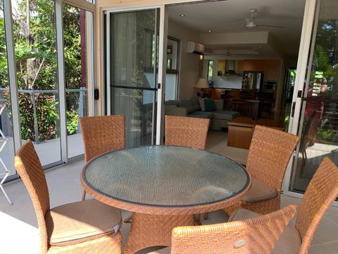 Beach House Apartment 1 - C Tourism 1
