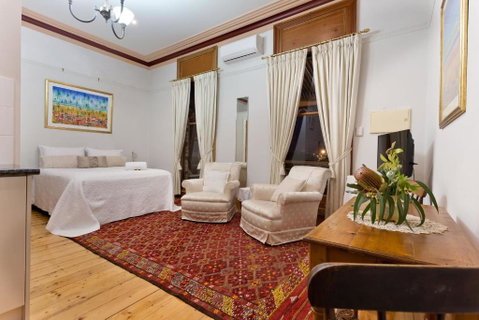 Annies Victorian Terrace Accommodation Fremantle - C Tourism 5