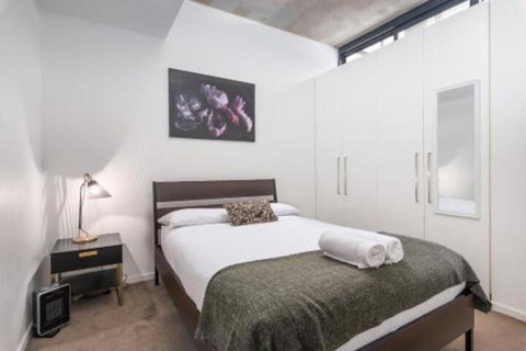 Little Collins Apartment - C Tourism 6
