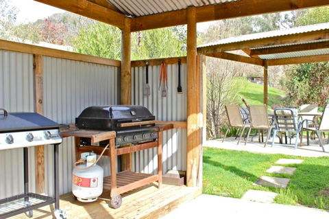 Cedar Holiday Units Apartment 3 - C Tourism 4
