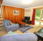 Cedar Holiday Units Apartment 2 - C Tourism