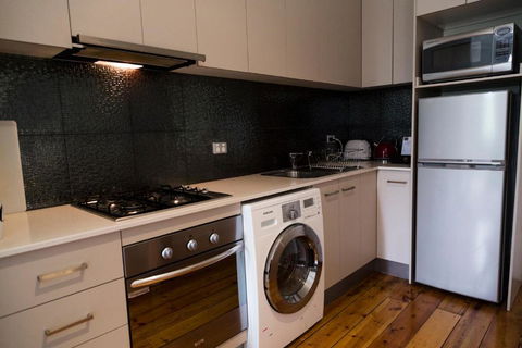 Simmers Serviced Apartments - C Tourism 6
