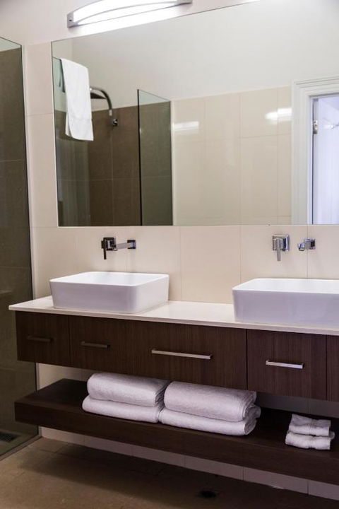 Simmers Serviced Apartments - C Tourism 4