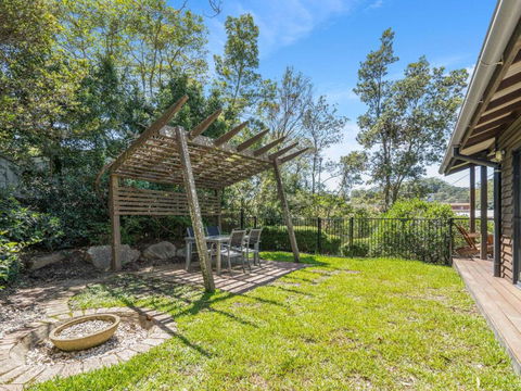 Avoca Beach Living 84 Avoca Drive Avoca Beach - C Tourism 4
