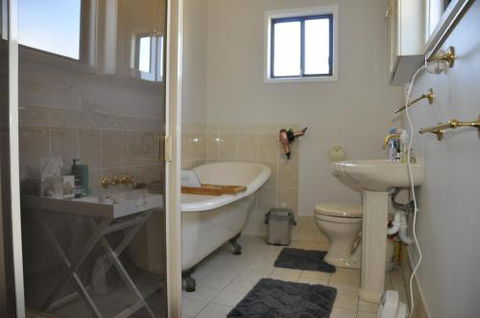Caledonia Cottage - C Tourism 4