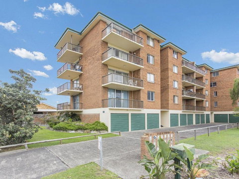 Fairleigh Unit 1 - C Tourism 2
