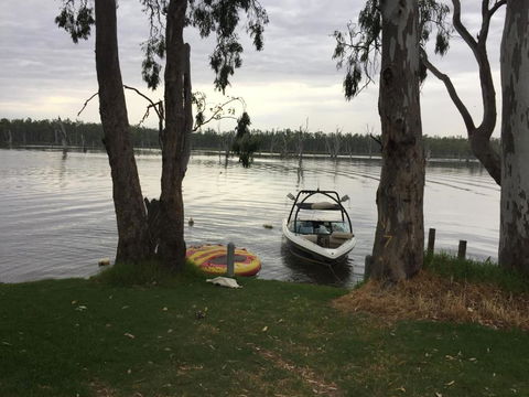 Bundalong Waterfront - C Tourism 5
