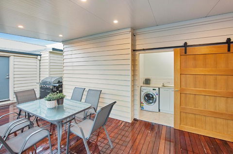 Luxury On The Esplanade - C Tourism 5