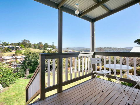 Frangipani Cottage Narooma - C Tourism 1