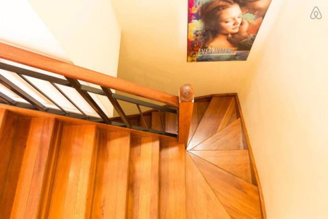Noah Â· Central City Location With Views & Parking - C Tourism 5