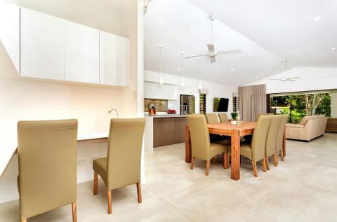 PARKVIEW At PALM COVE - C Tourism 1