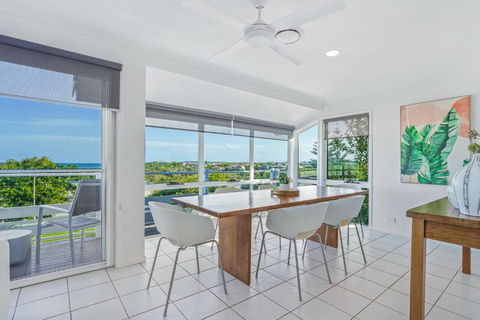 Expansive Ocean Views Sunrise Beach - C Tourism 1