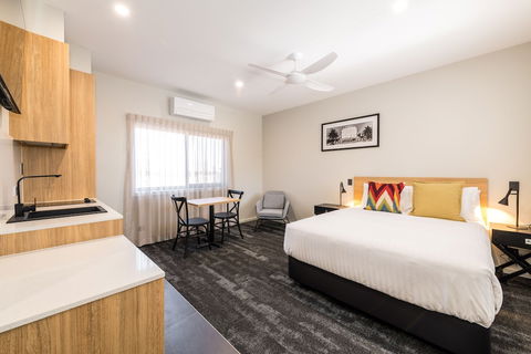 Avenue Motel Apartments - C Tourism 6