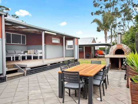 3 Macleay St. Narrawallee - C Tourism 1