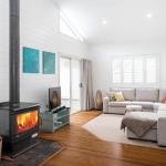 3 Macleay St. Narrawallee - C Tourism 0