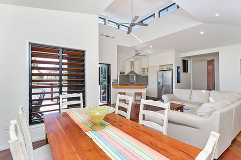 Beachcomber Holiday House - C Tourism 5