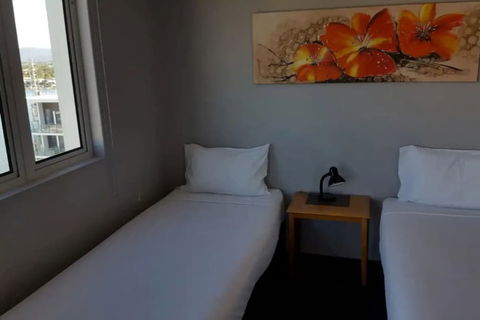 Affordable Unit Minutes To The Heart Of Surfers Paradise - C Tourism 5