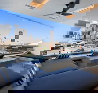 Designer South Bank Apartment - C Tourism