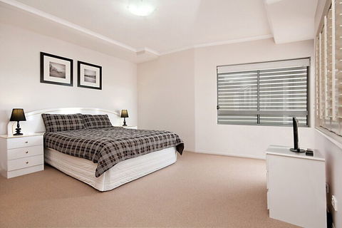 Spectacular Unit Overlooking Pumicestone Passage Welsby Pde Bongaree - C Tourism 6