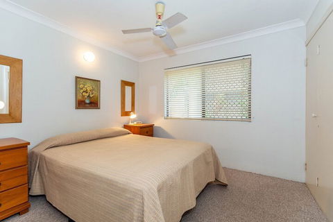 Great Views Ground Floor Unit Clearview Apartments South Esplande Bongaree - C Tourism 3