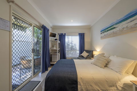 Beach House Bed & Breakfast - C Tourism 2