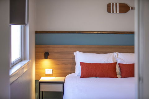 Nightcap At Ocean Beach Hotel - C Tourism 4