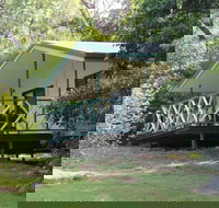 Capricorn Caves - Caravan Park - C Tourism