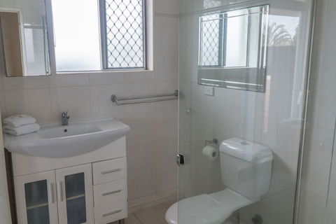 Foreshore Apartments - C Tourism 4